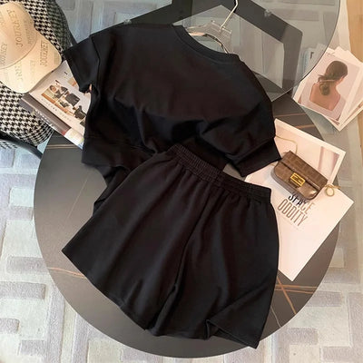 Casual Sports Suit For Women, Summer Casual Two-piece Set, Fashionable Age-reducing Short-sleeved Shorts Two-piece Set For Women