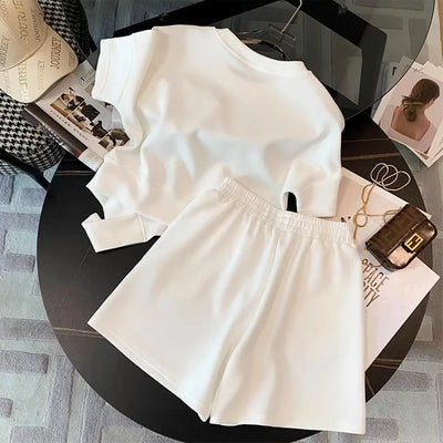Casual Sports Suit For Women, Summer Casual Two-piece Set, Fashionable Age-reducing Short-sleeved Shorts Two-piece Set For Women